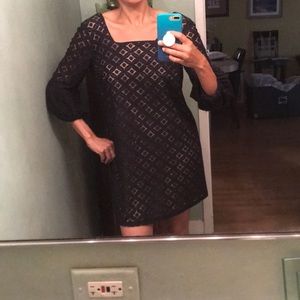 60s style lined lace shift dress w/ bell sleeves